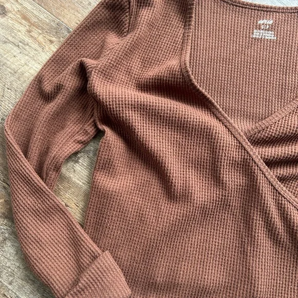 Aerie Brown waffle Wrap Top size small - Picture 4 of 4